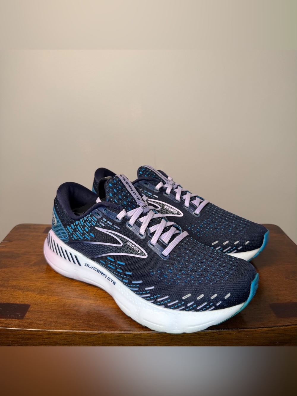 Brooks Glycerin GTS 20 Women’s 8.5 B Peacoat Ocean Lilac Running Shoes
